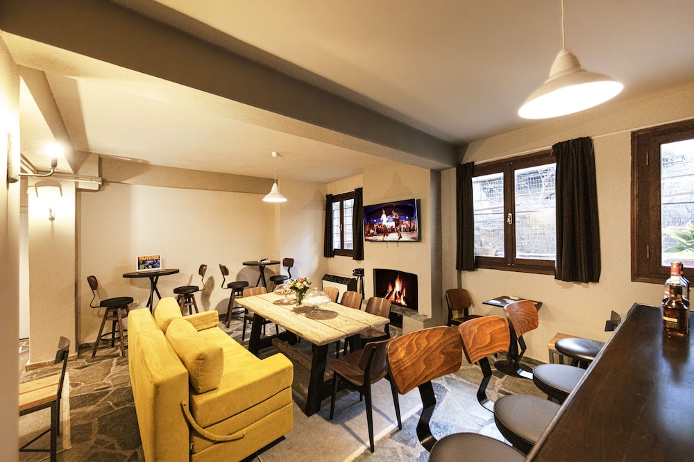 white hills suites and spa