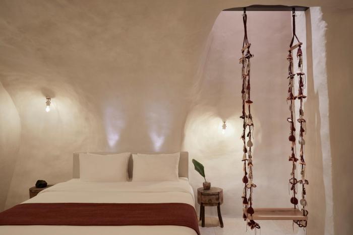 white pearl cavalieri adults only