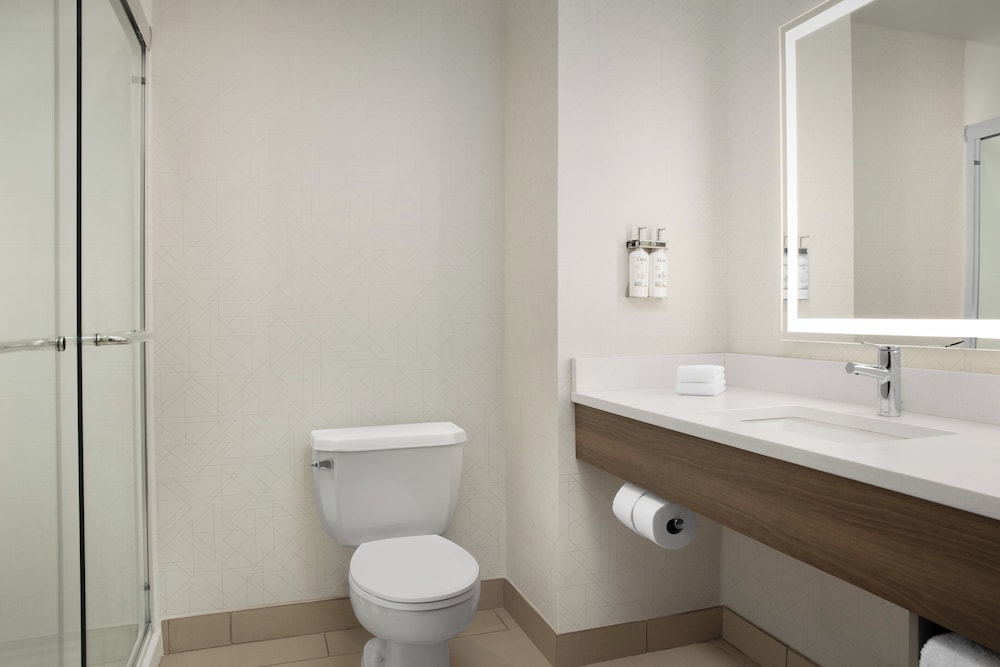 holiday inn express hotel and suites chambersburg by ihg