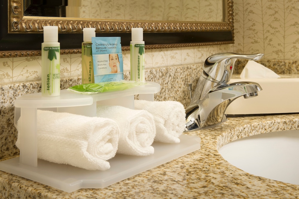 holiday inn express hotel and suites chambersburg by ihg