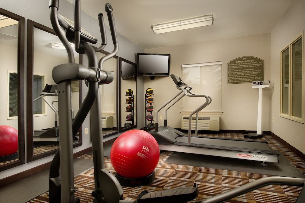 holiday inn express hotel and suites chambersburg by ihg
