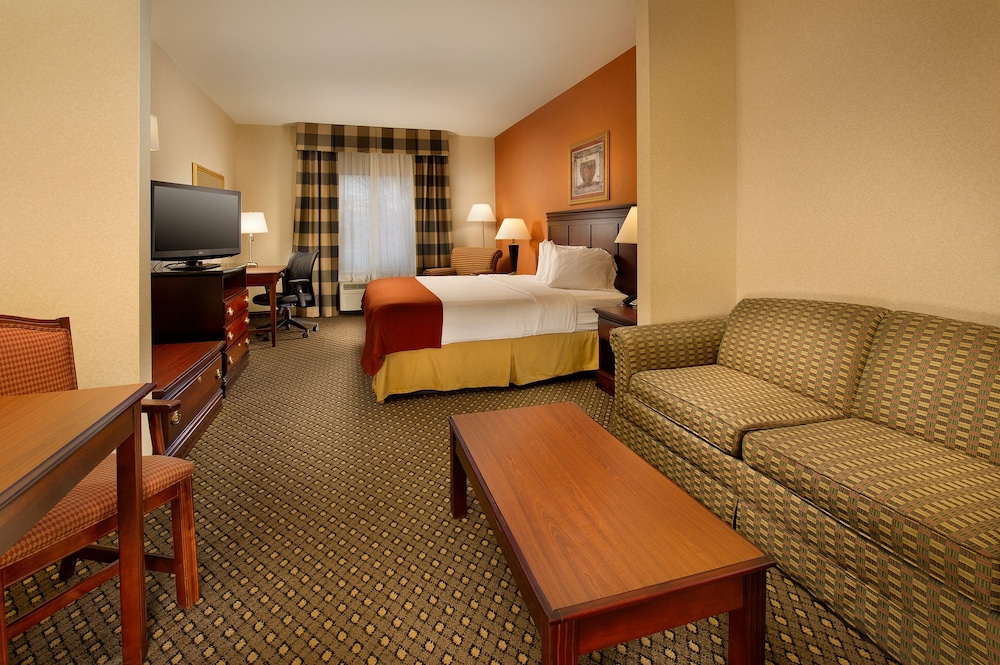 holiday inn express hotel and suites chambersburg by ihg