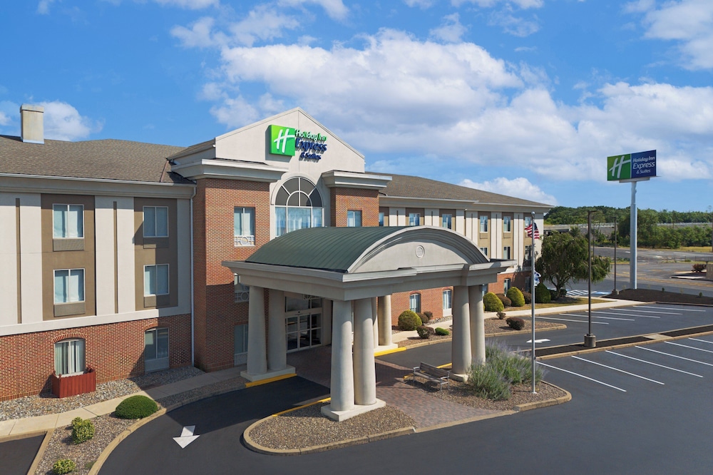 holiday inn express hotel and suites chambersburg by ihg