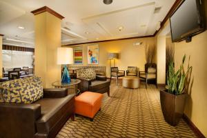 holiday inn express hotel and suites chambersburg by ihg