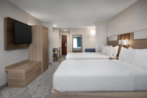 holiday inn express hotel and suites chambersburg by ihg