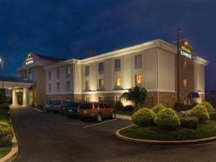 Holiday Inn Express Hotel & Suites Chambersburg By Ihg,Franklin>>Chambersburg,3 star
