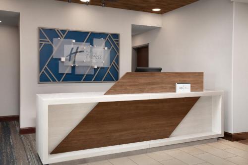 holiday inn express hotel and suites chambersburg by ihg