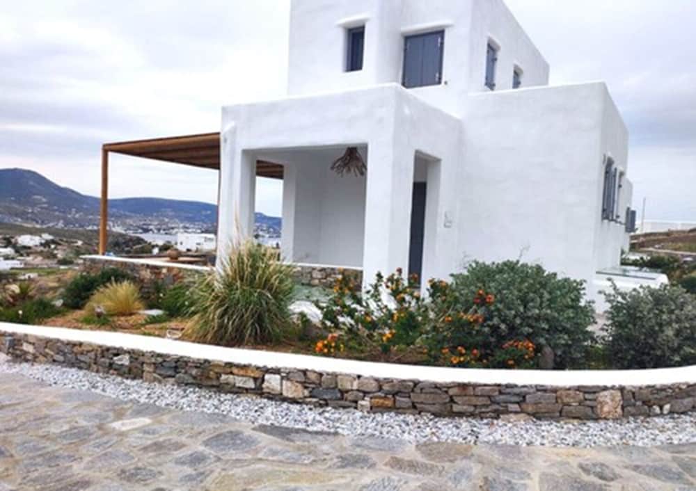 krotiri view paros