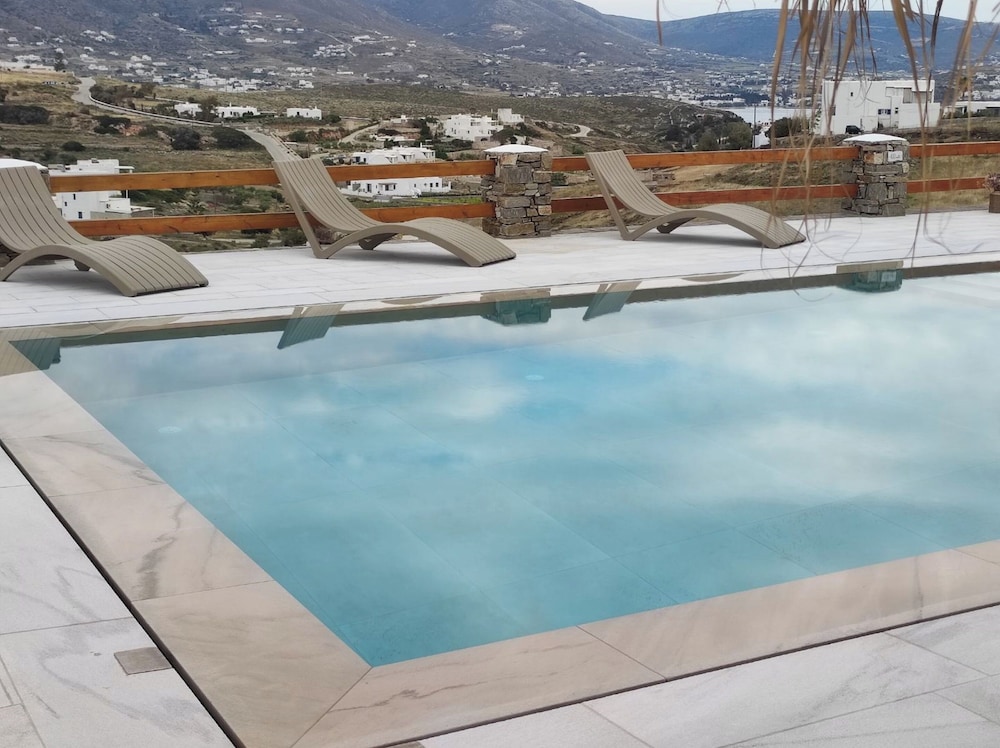 krotiri view paros