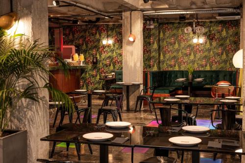 dave red athens a member of brown hotels