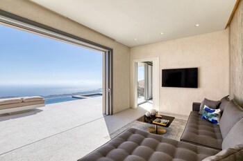santorini sky luxury resort