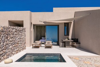 santorini sky luxury resort