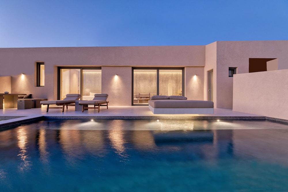 santorini sky luxury resort