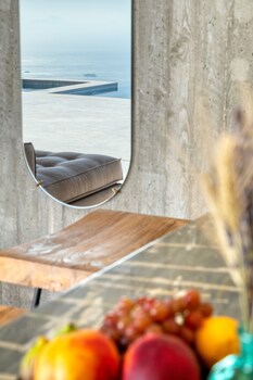 santorini sky luxury resort