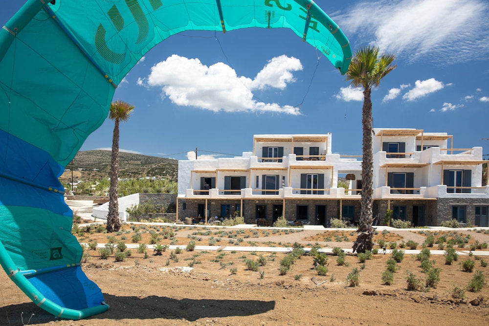 seesoo paros beachfront resort