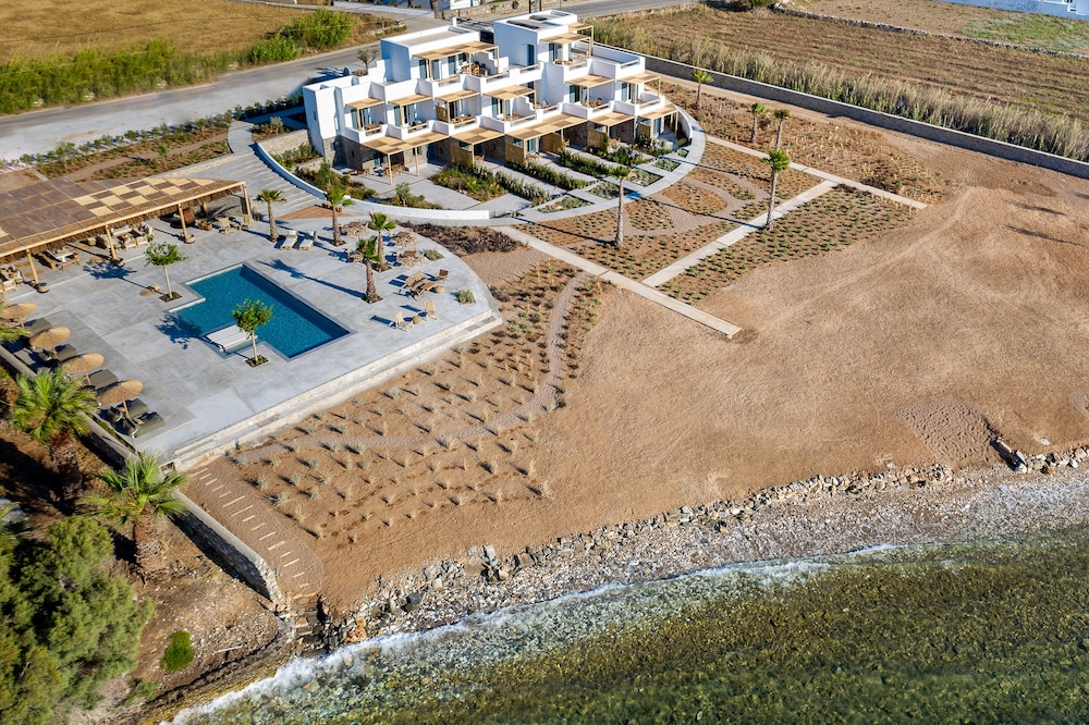 seesoo paros beachfront resort