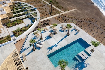seesoo paros beachfront resort