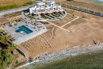 seesoo paros beachfront resort
