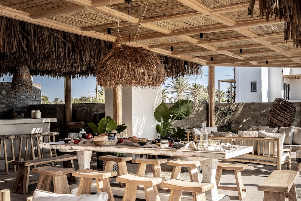 seesoo paros beachfront resort
