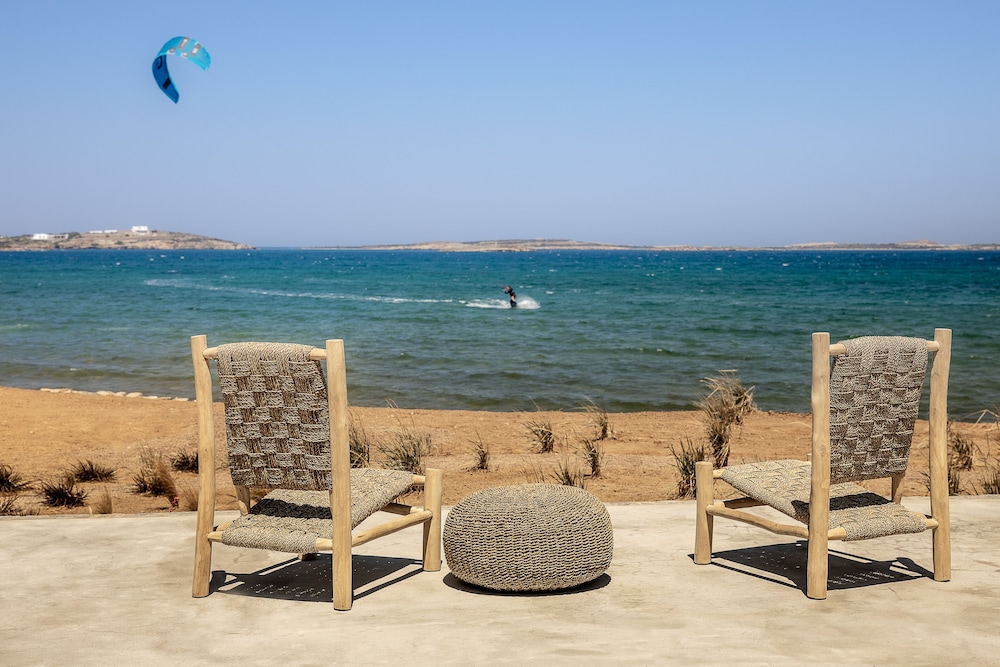 seesoo paros beachfront resort