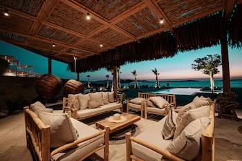 seesoo paros beachfront resort
