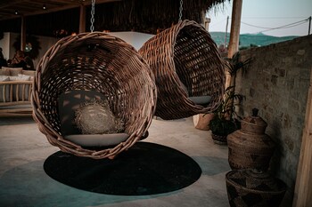 seesoo paros beachfront resort