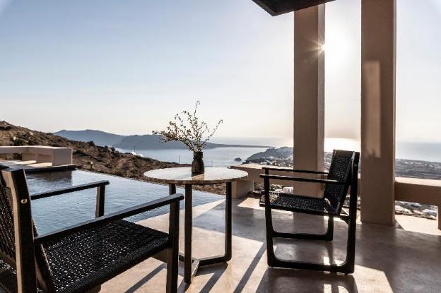 nimbus santorini