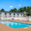 econo lodge inn and suites