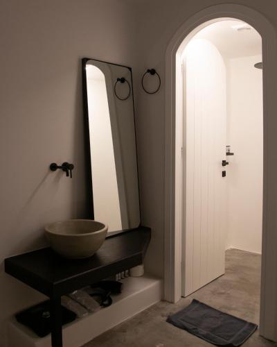 santonero the philoxenia project