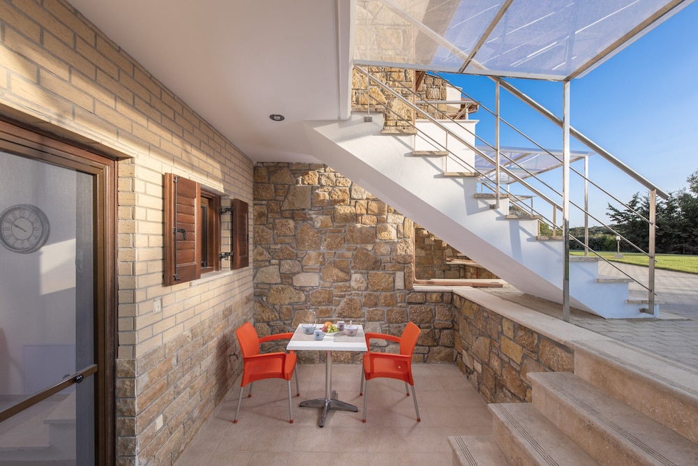 terra doro villas