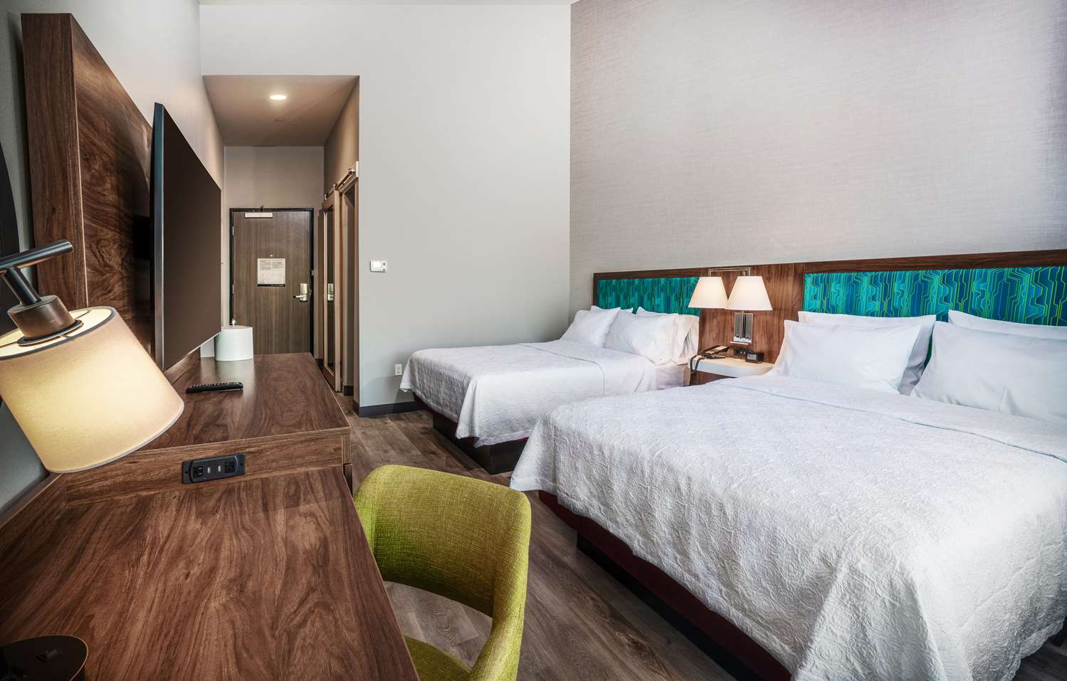 hampton inn riverside march air force base