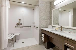 home2 suites by hilton new brunswick nj