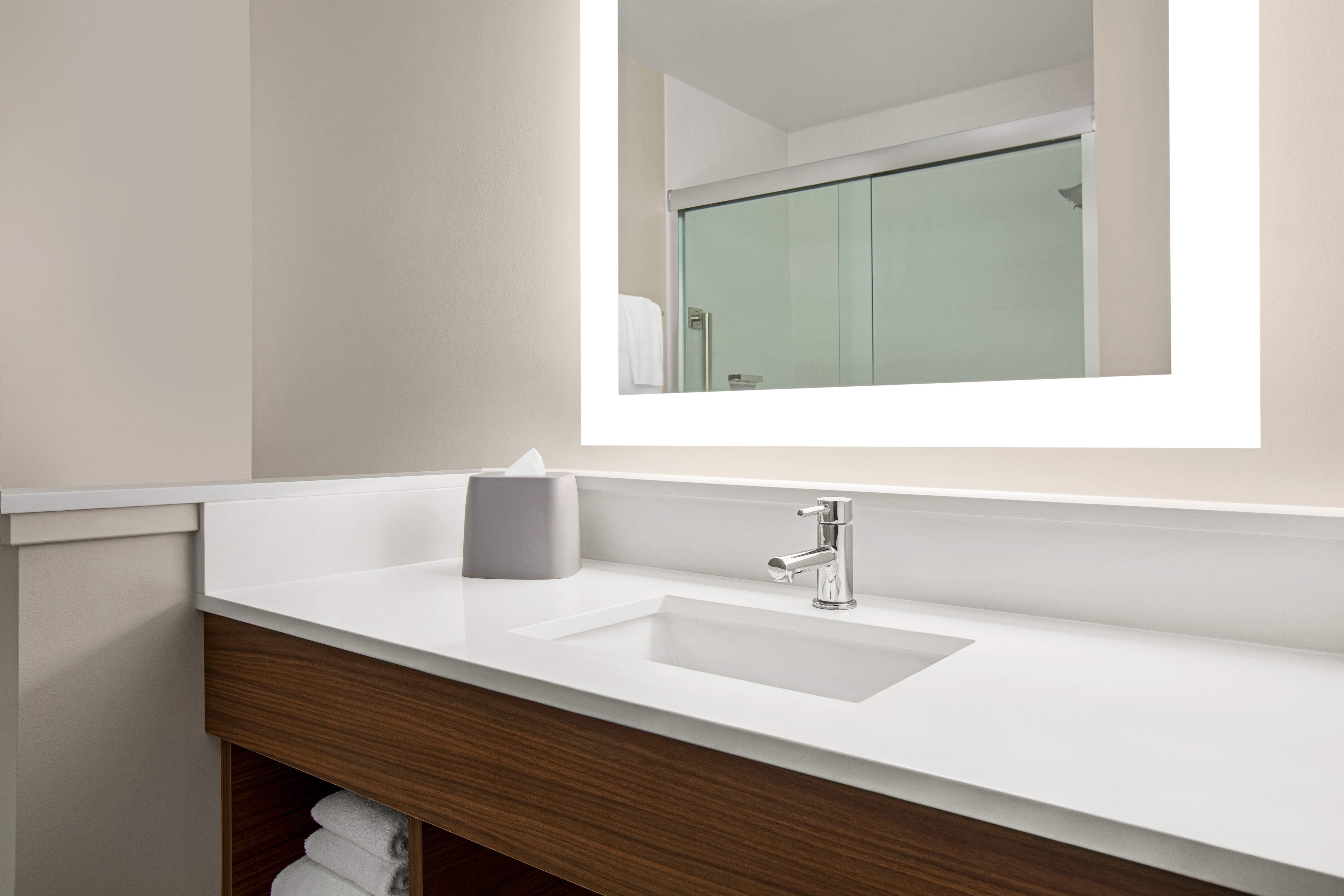 holiday inn express and suites ukiah an ihg hotel