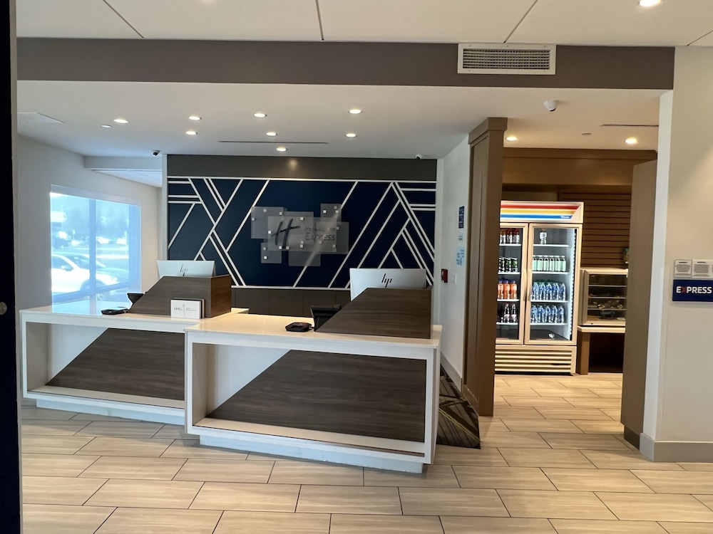 holiday inn express and suites ukiah an ihg hotel