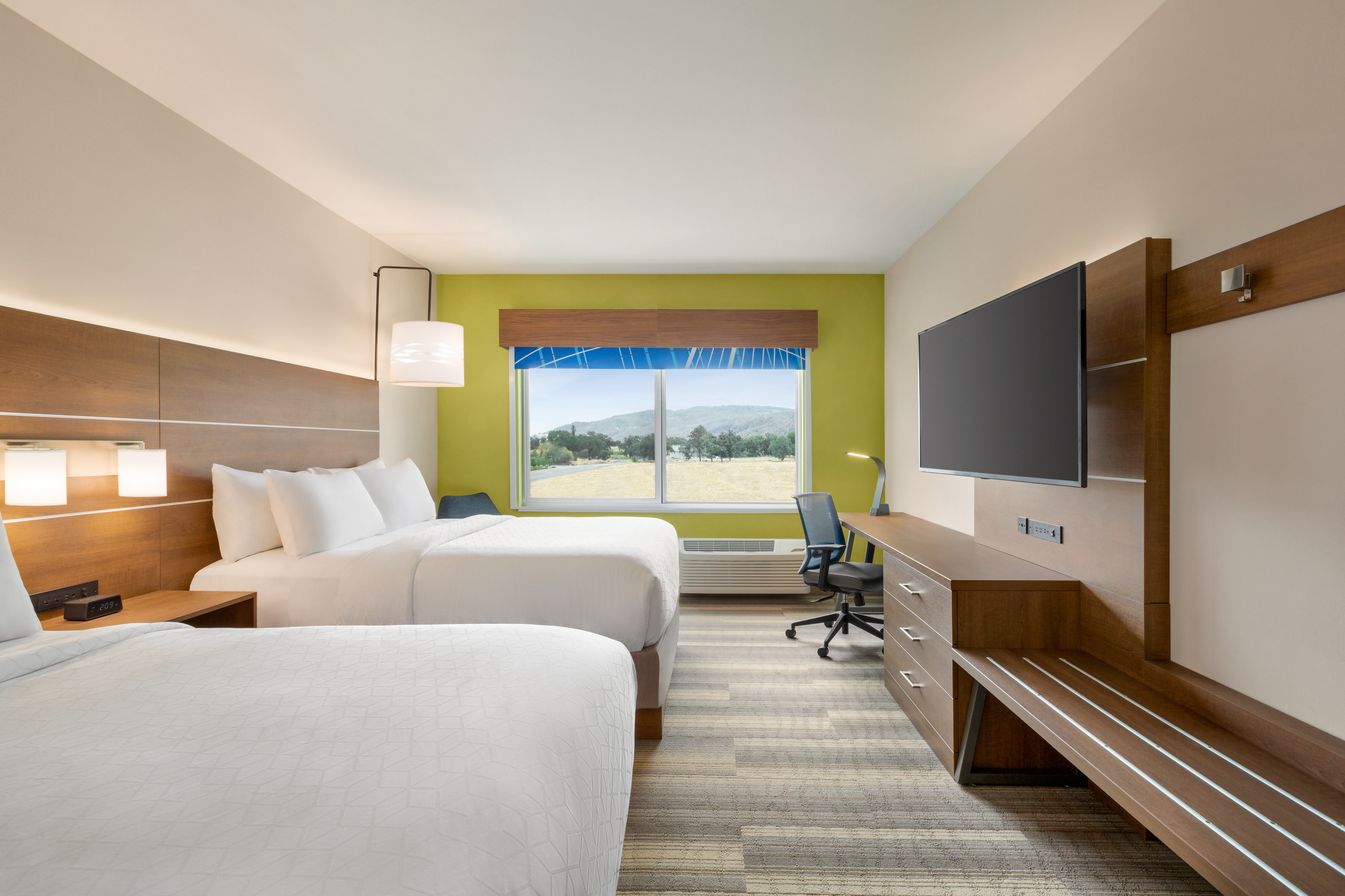 holiday inn express and suites ukiah an ihg hotel