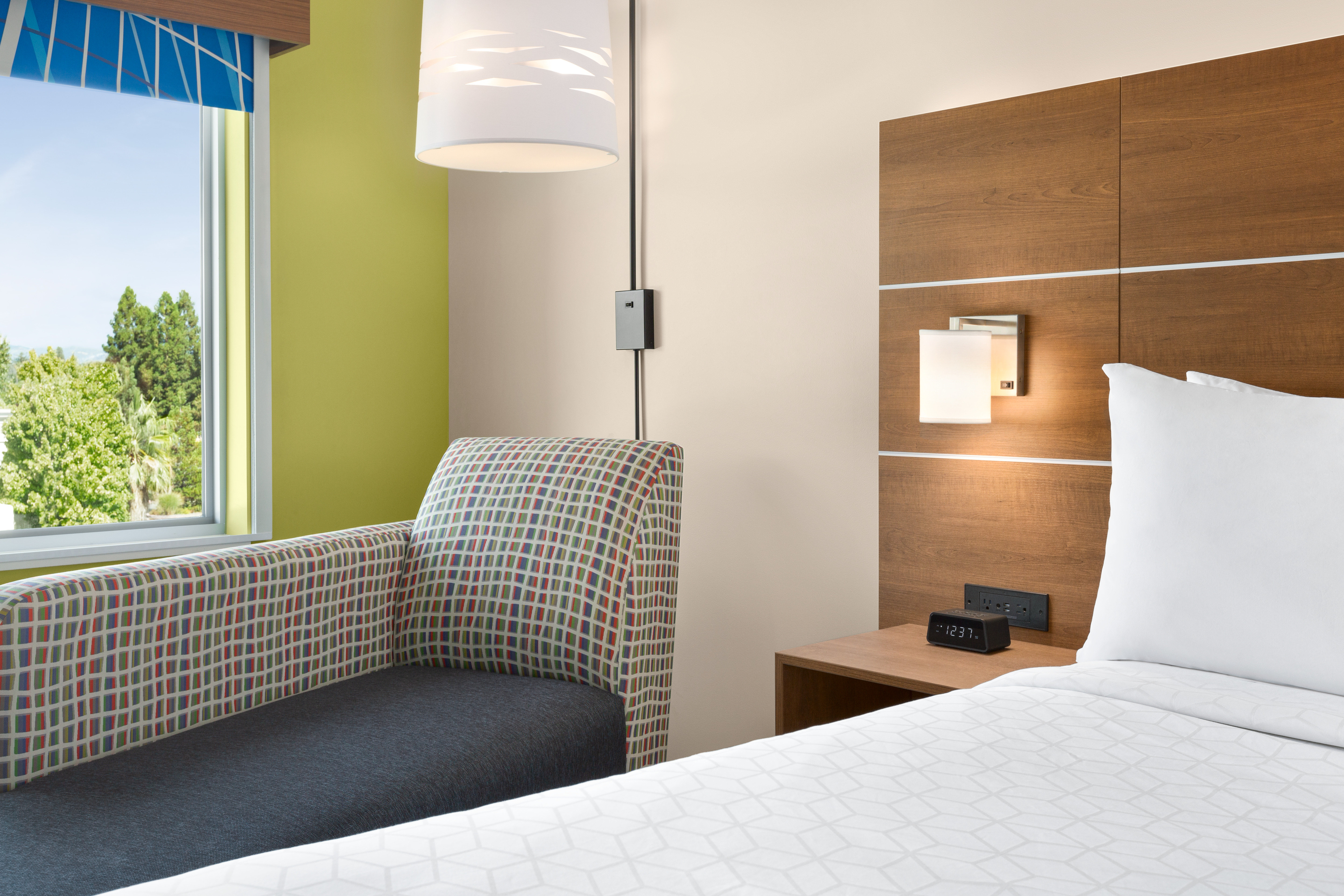 holiday inn express and suites ukiah an ihg hotel