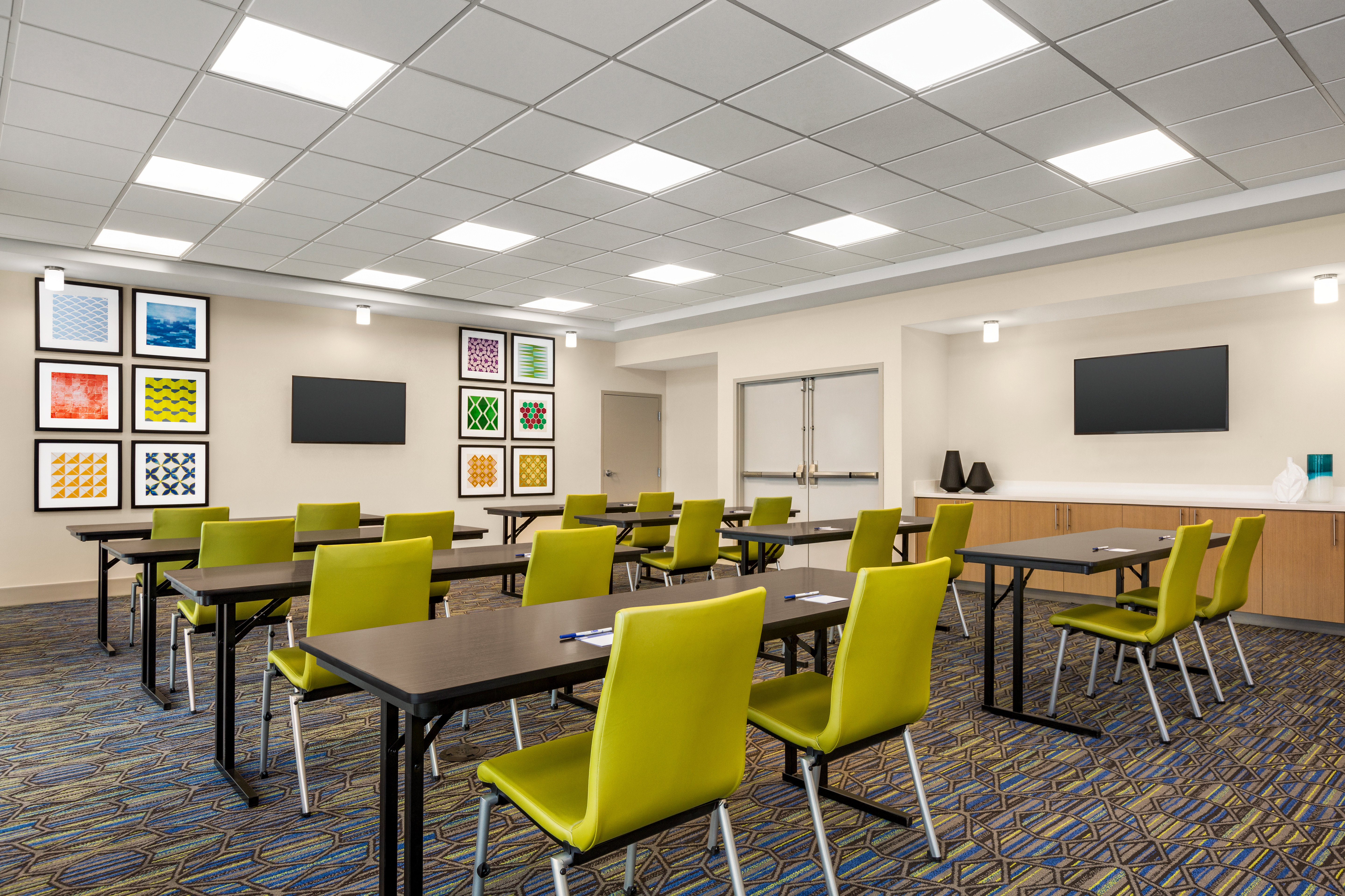holiday inn express and suites ukiah an ihg hotel
