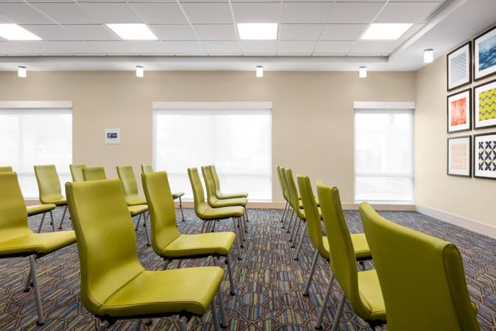 holiday inn express and suites ukiah an ihg hotel