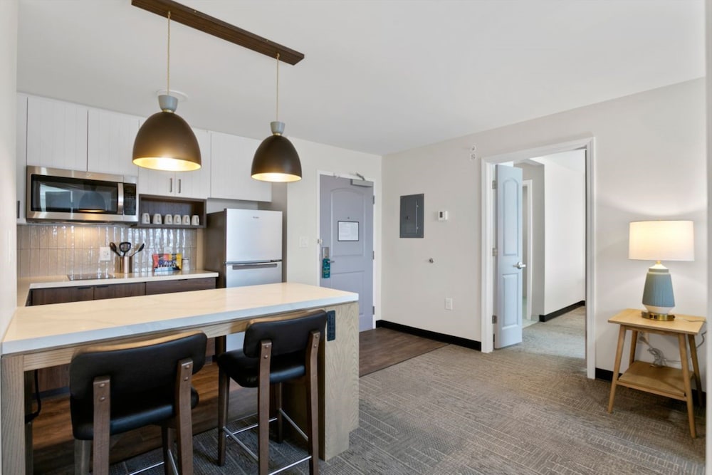 staybridge suites charlotte airport area tyvola