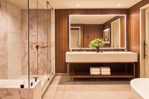 omni boston hotel at the seaport