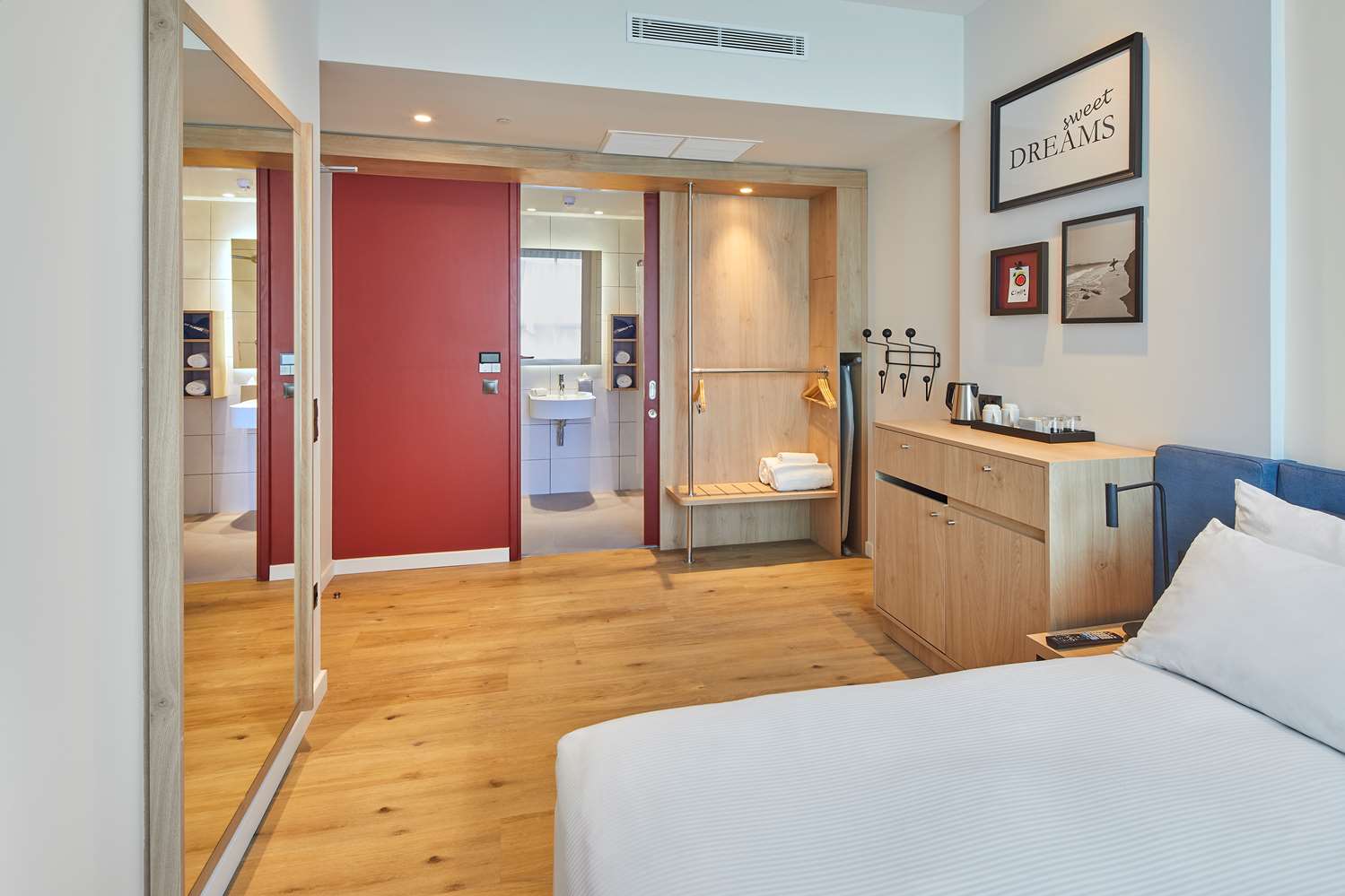 hampton by hilton barcelona fira gran via