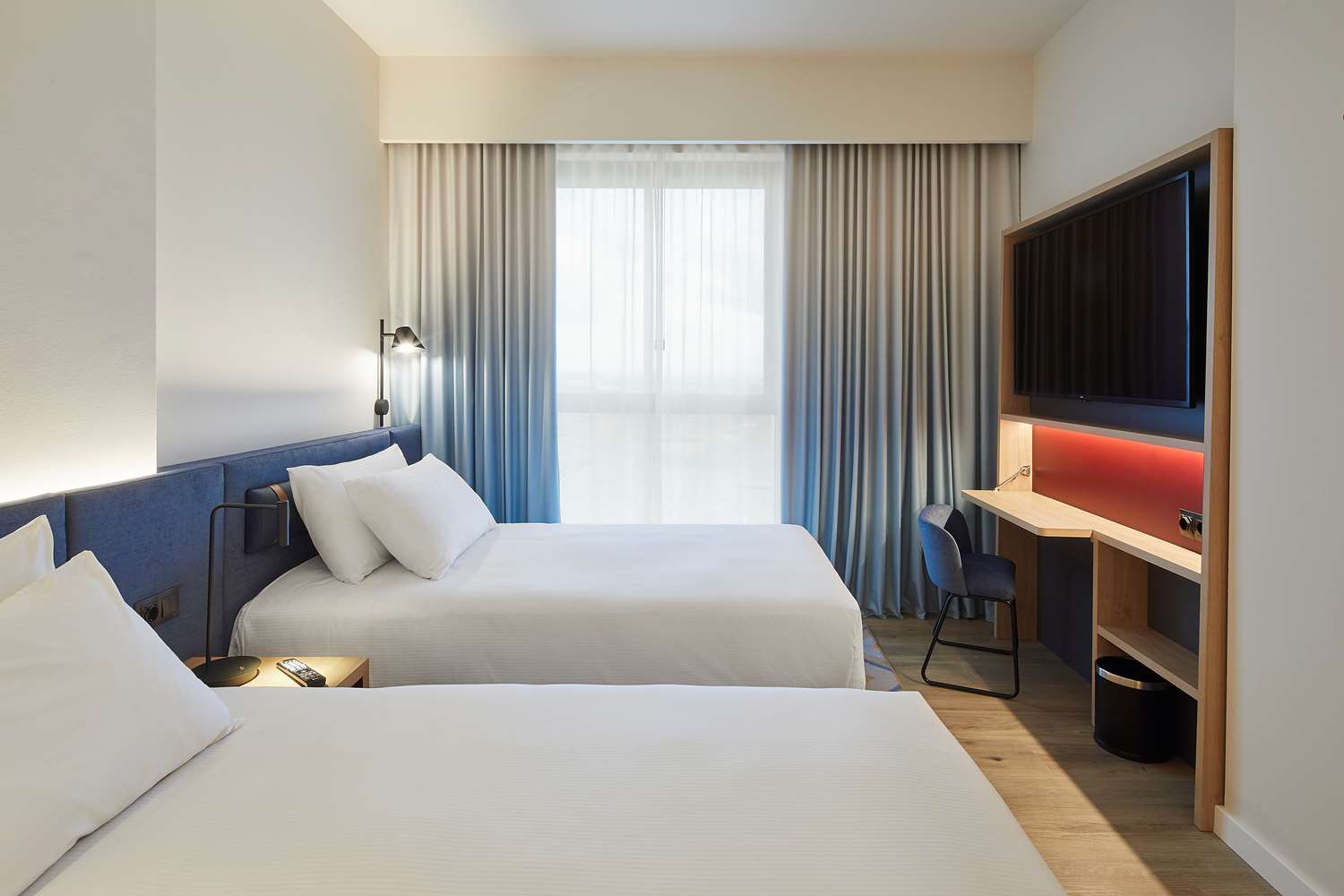 hampton by hilton barcelona fira gran via