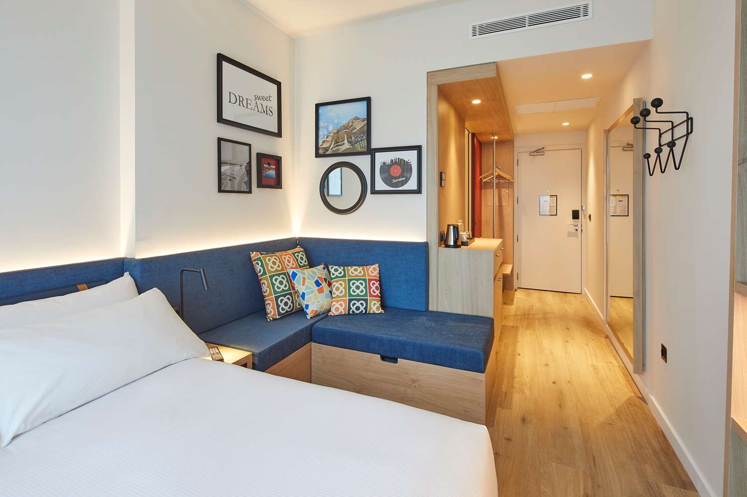 hampton by hilton barcelona fira gran via