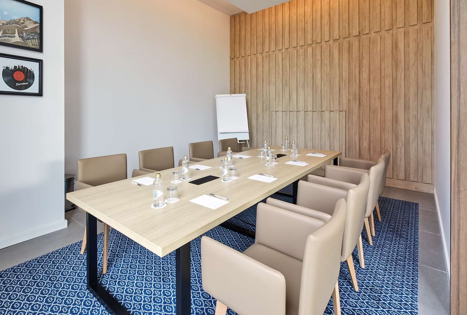 hampton by hilton barcelona fira gran via