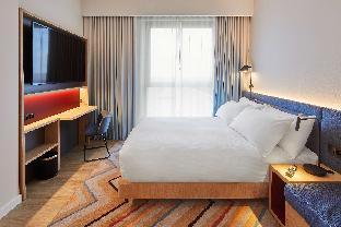 hampton by hilton barcelona fira gran via