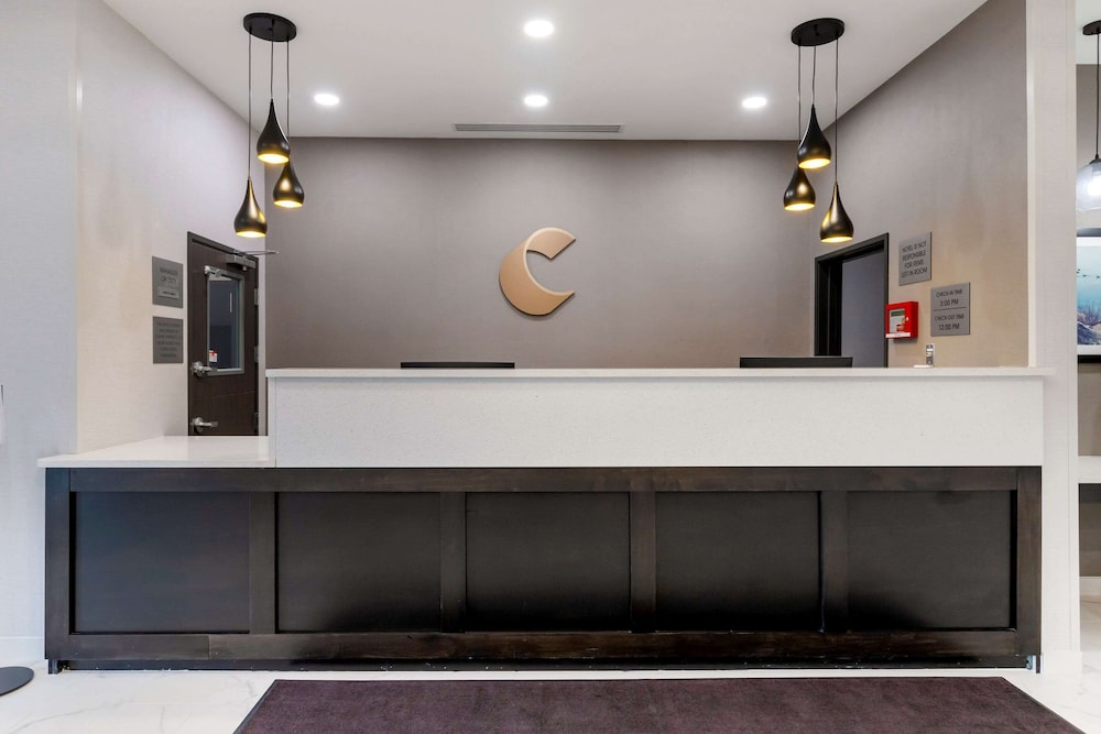 comfort inn and suites