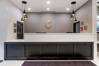 comfort inn and suites