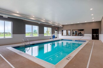 comfort inn and suites
