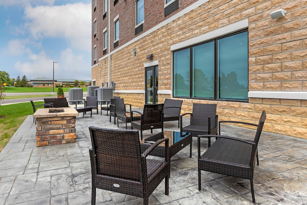 comfort inn and suites