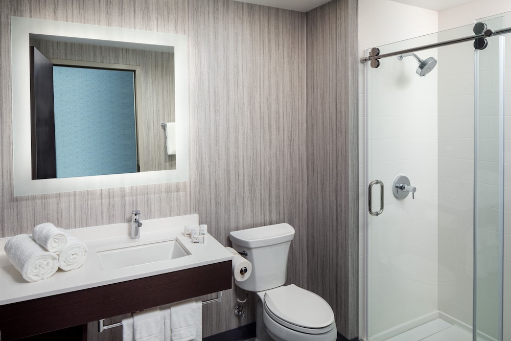 holiday inn express washington dc downtown an ihg hotel